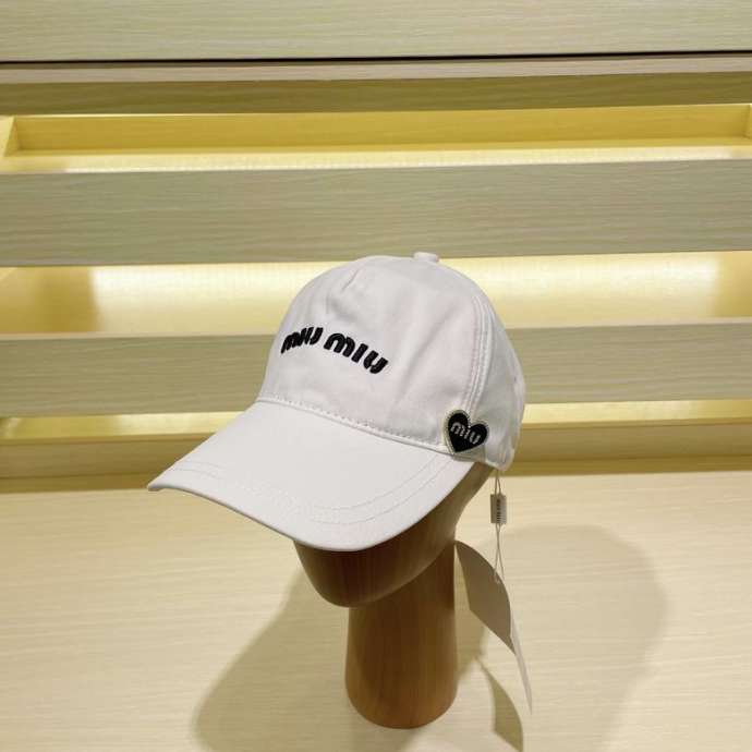 Picture of MiuMiu Cap _SKUMiuMiuCapdxn283619